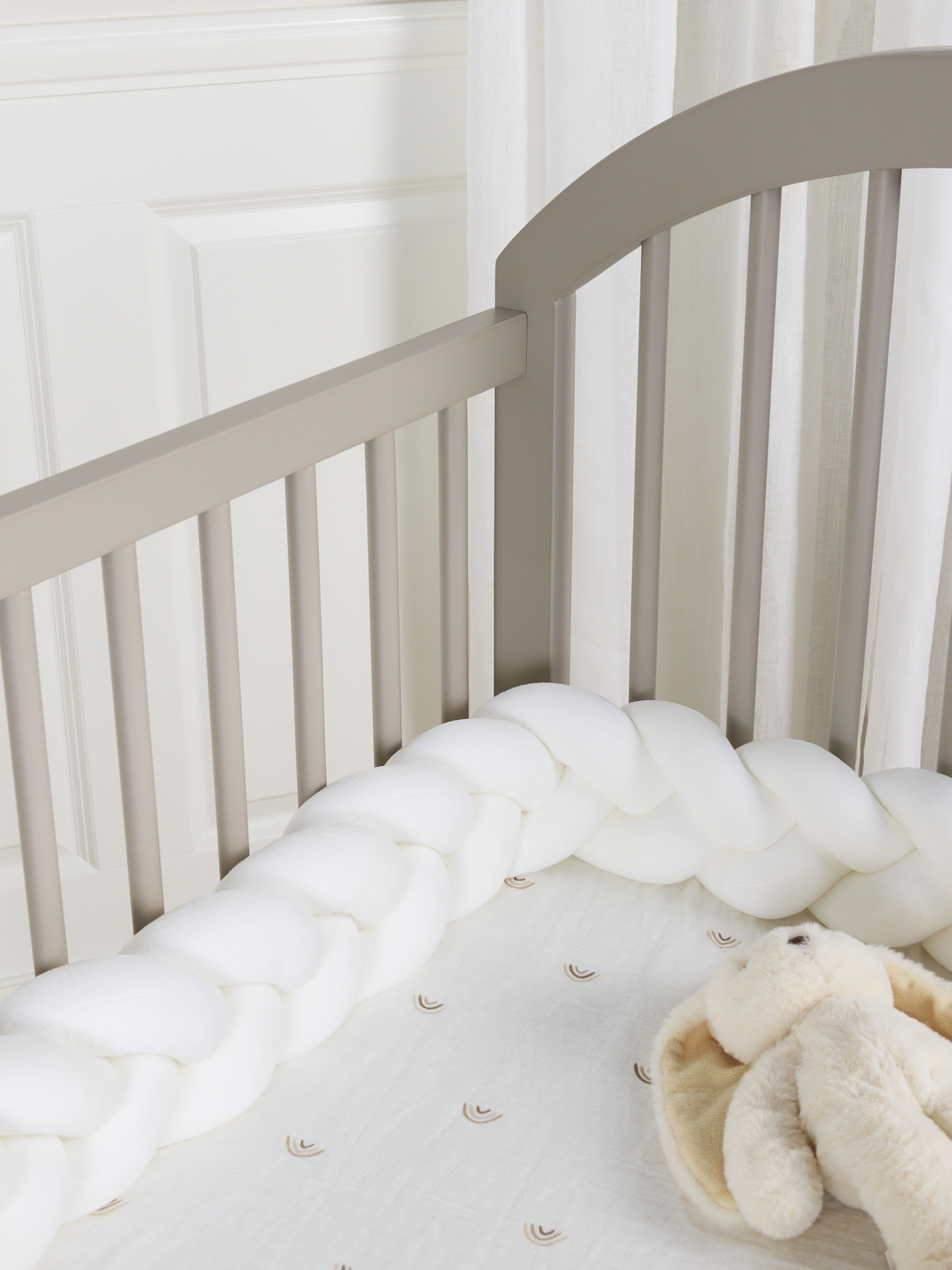 Alice & Fox RUBY Sengekant 200 cm, Hvit