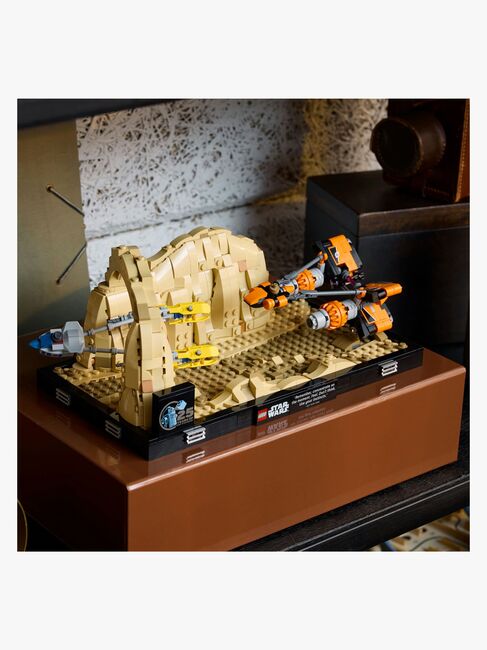 LEGO Star Wars 75380 Diorama med Mos Espa-podrace