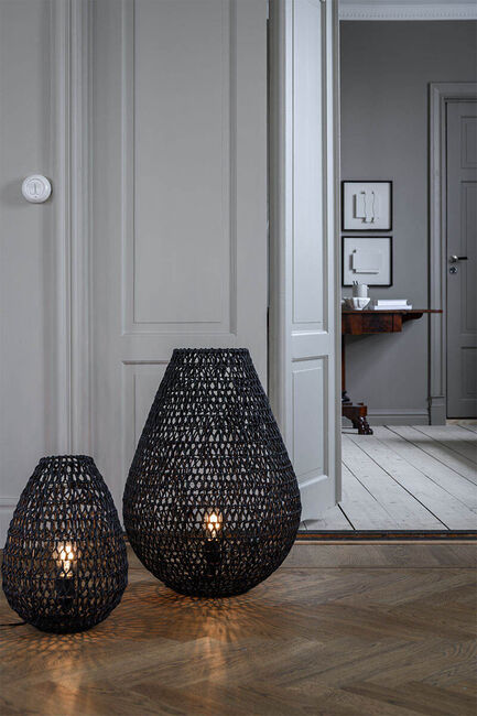 Watt&Veke Buster Bordlampe 36, Svart