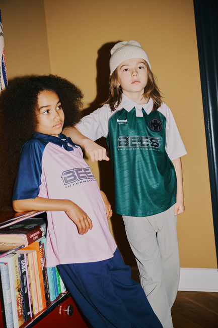 Hummel JR Loose Tiger Soccer T-skjorte, June Bug