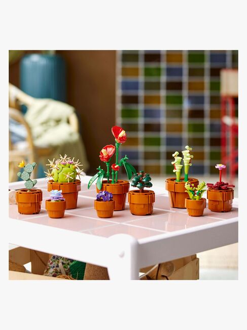 LEGO Icons 10329 Miniatyrplanter