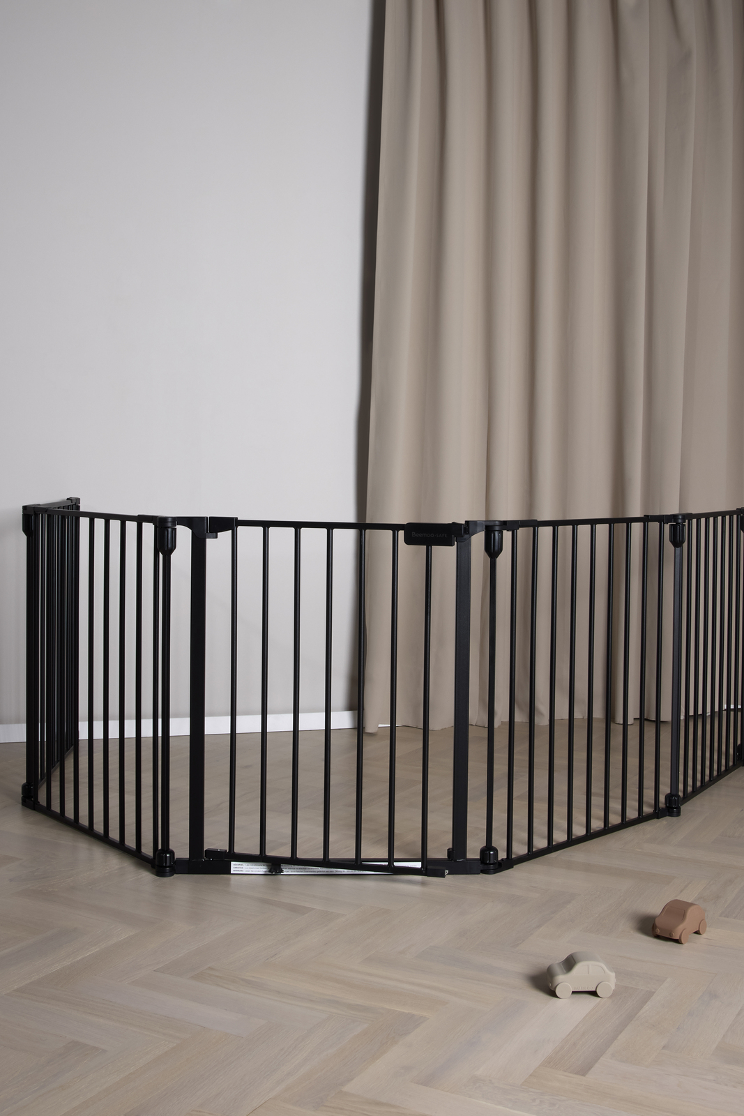 Beemoo SAFE Protect Skrugrind/romdeler 5 Paneler, Black