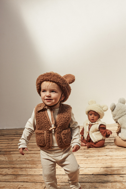 MerinoSnuggleVest-BRUNO-4729_4b.jpg