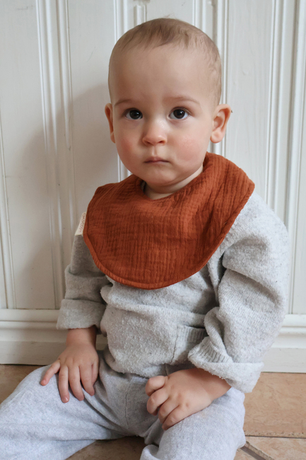 Å, Poppy! Juno Drool Bib 2-pakning, varm rust/linbeige