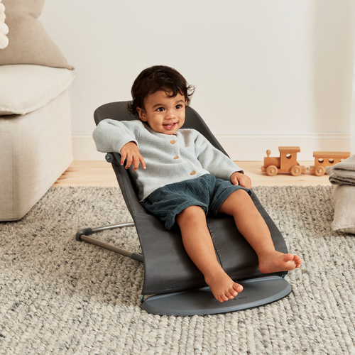 BabyBjörn Bliss Vippestol Vevet Bladmønstret Quilt, Antrasitt