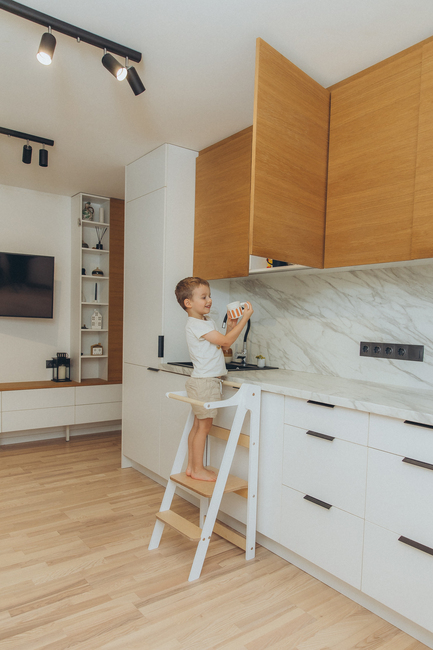 KT0002B-4576_4c.jpg