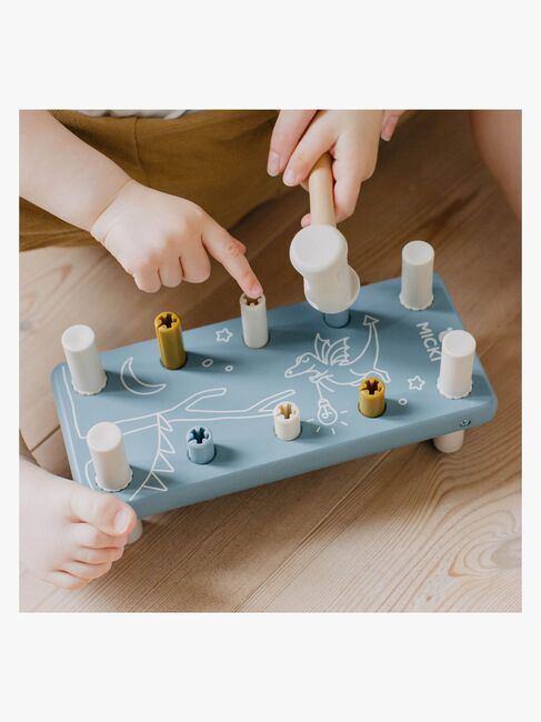 Micki Bankebrett, Rosa