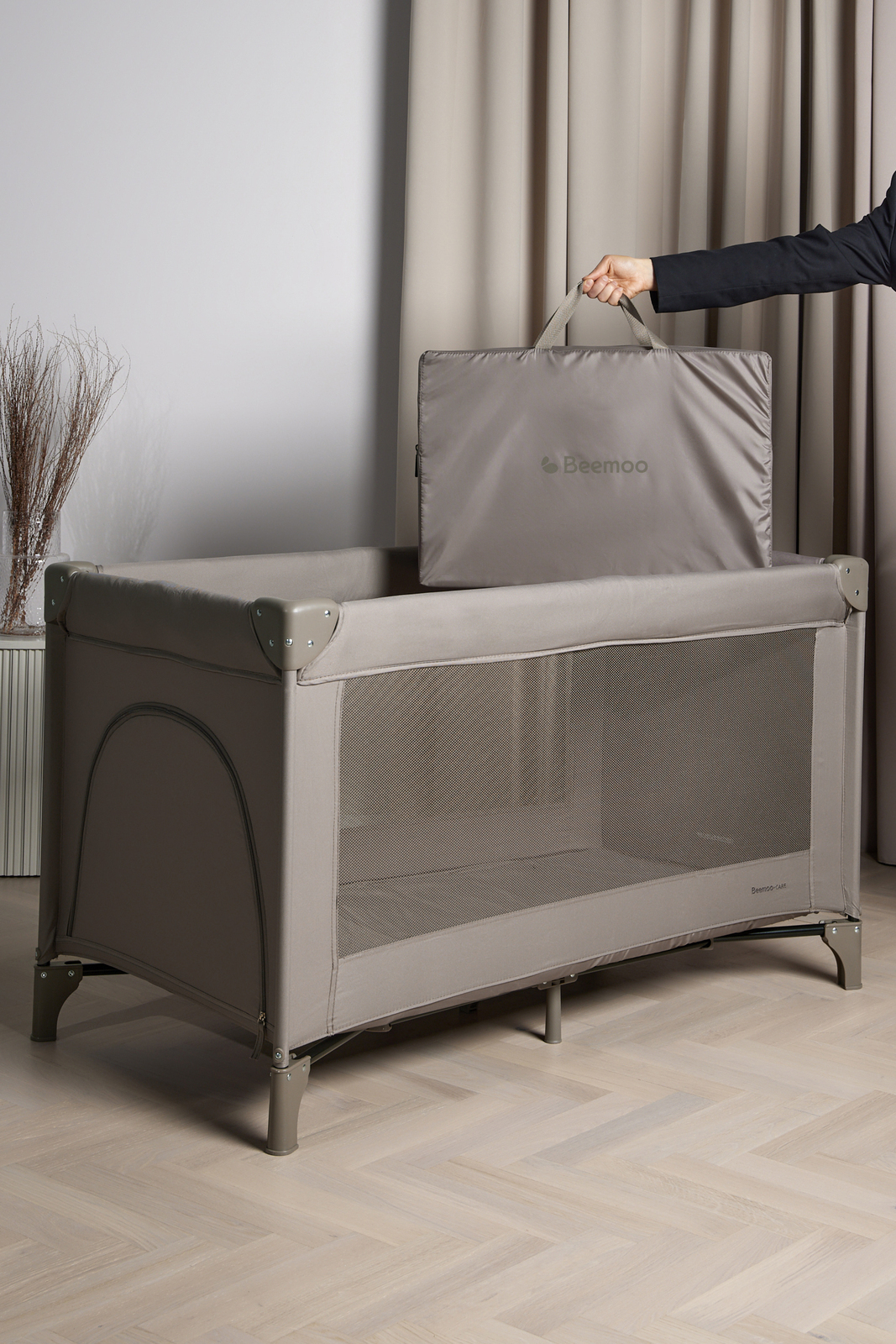 Beemoo CARE QuickFold Reiseseng inkl. Madrass, Taupe