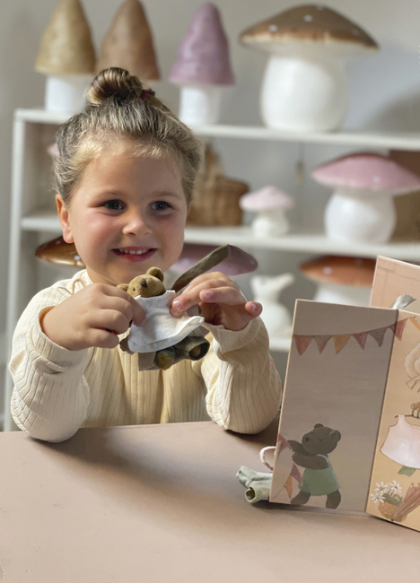 Egmont Toys Klesskap med Bjørn & Klær