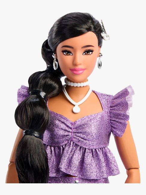 Barbie Deluxe Style Dukke i Lilla Antrekk