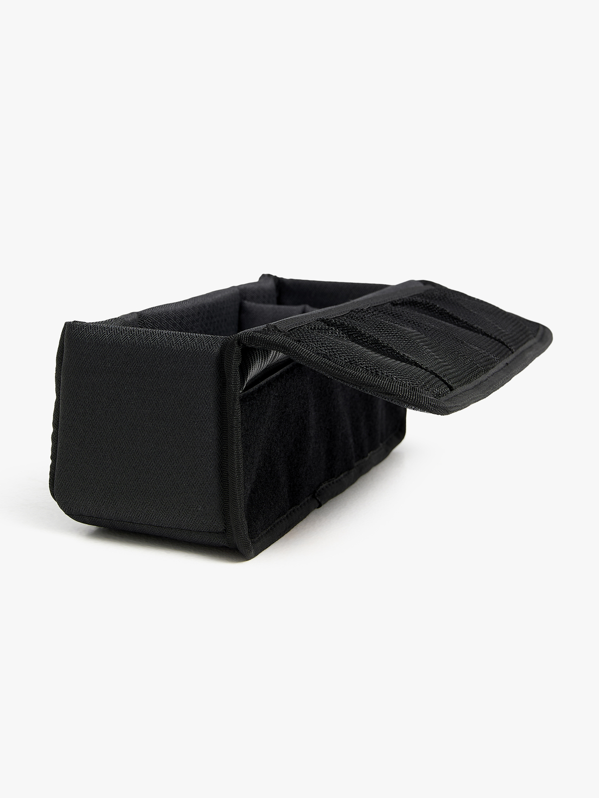 BM-TO23-BLACK-2007_3c.jpg