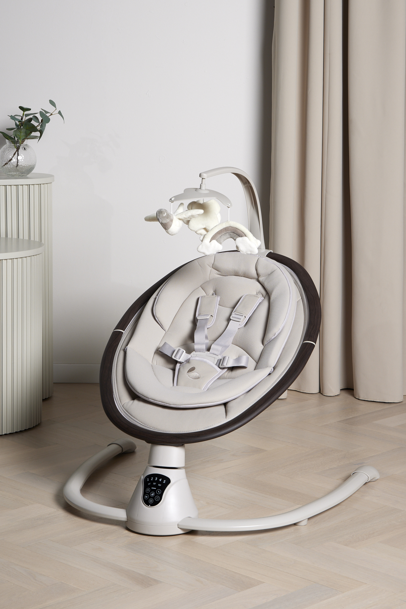 Beemoo PLAY Rocker Low 2 Vippestol, Sand/Wood - Elektriske Vippestoler