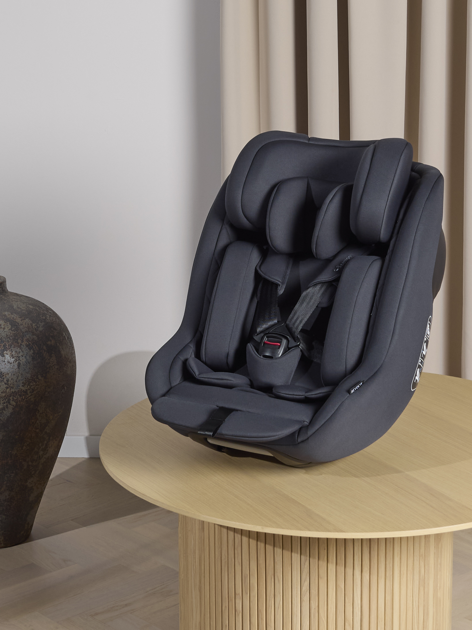 Beemoo Revolve i-Size Bilstol, Anthracite - I Size - Metall,Plast