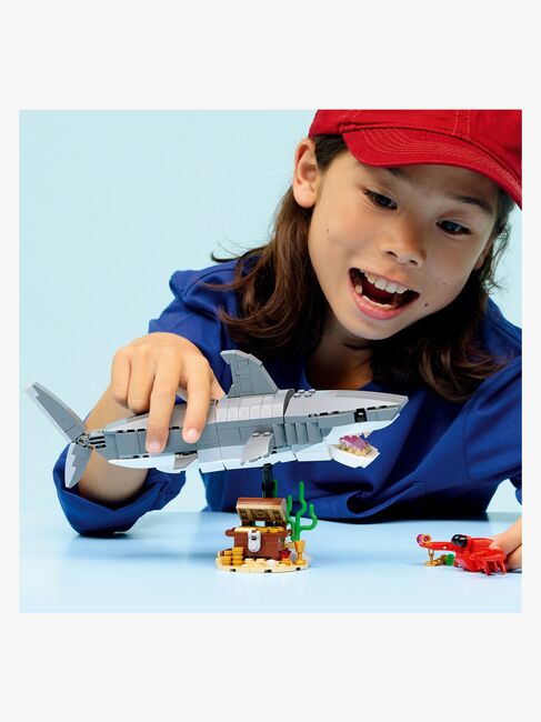 LEGO Creator 31381 Blodtørstig hai med skattkiste