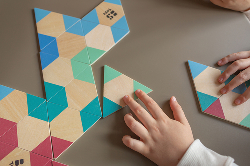 BS Toys Triangle Domino Barnespill