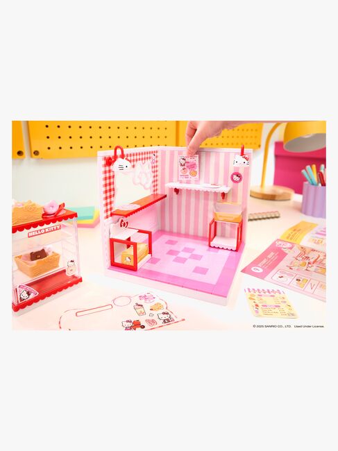 MGA's Miniverse Make It Mini Spaces Hello Kitty Lekesett