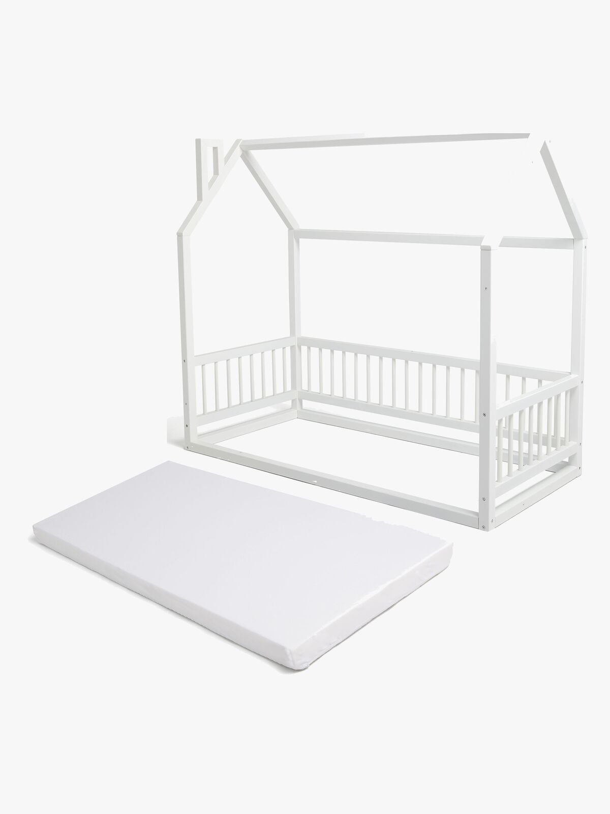 Minitude Nordic Mason Husseng med BabyMatex Carpathia Madrass 70x160 cm