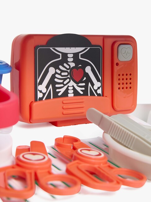 Cloudberry Castle Lekesett Doktor På Hjul