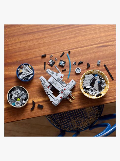LEGO Star Wars 75375 Millennium Falcon