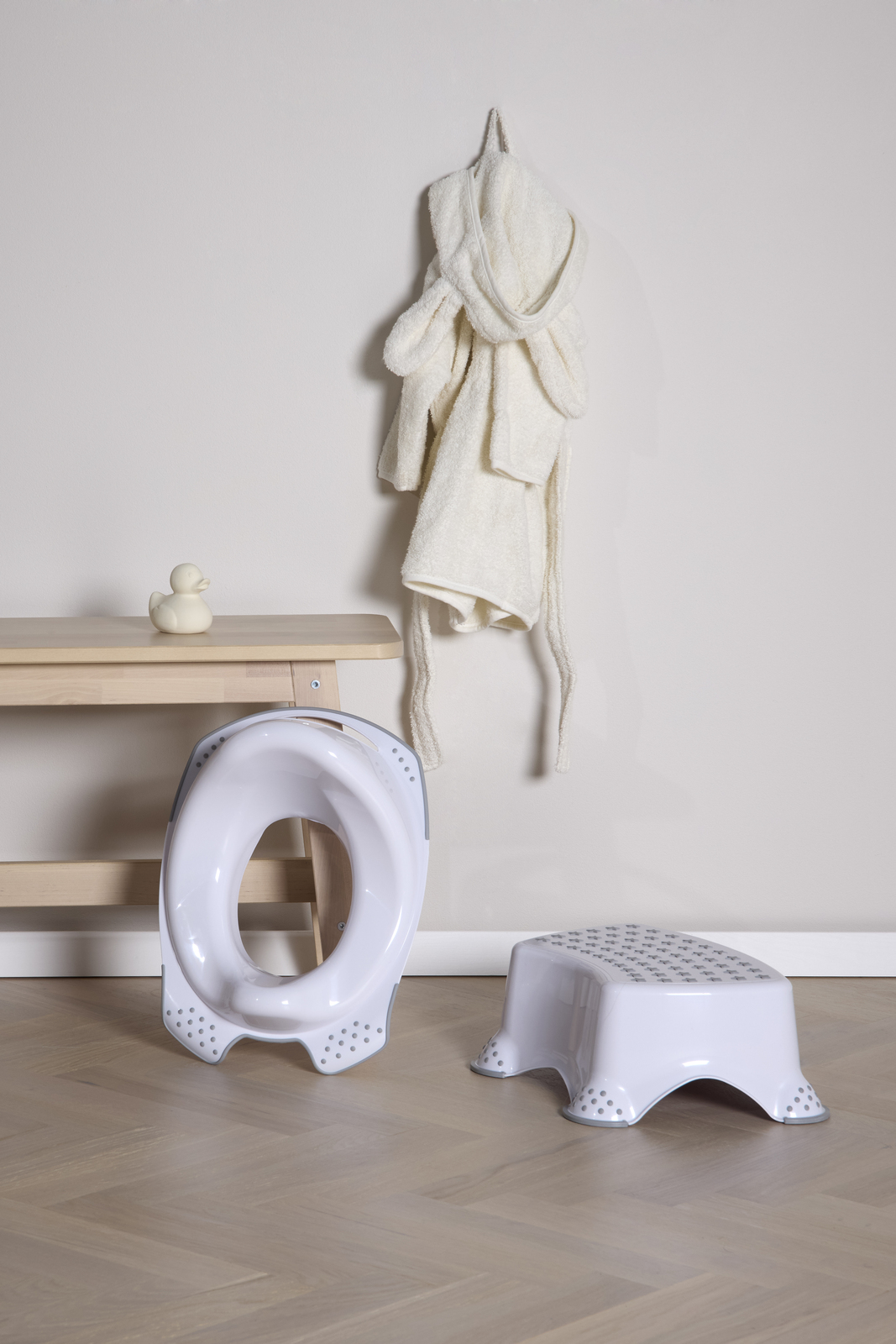 Beemoo CARE Anti-Slip Toalettsete og Krakk, Hvit