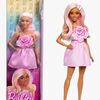 Barbie Deluxe Style Dukke i Rosa Kjole