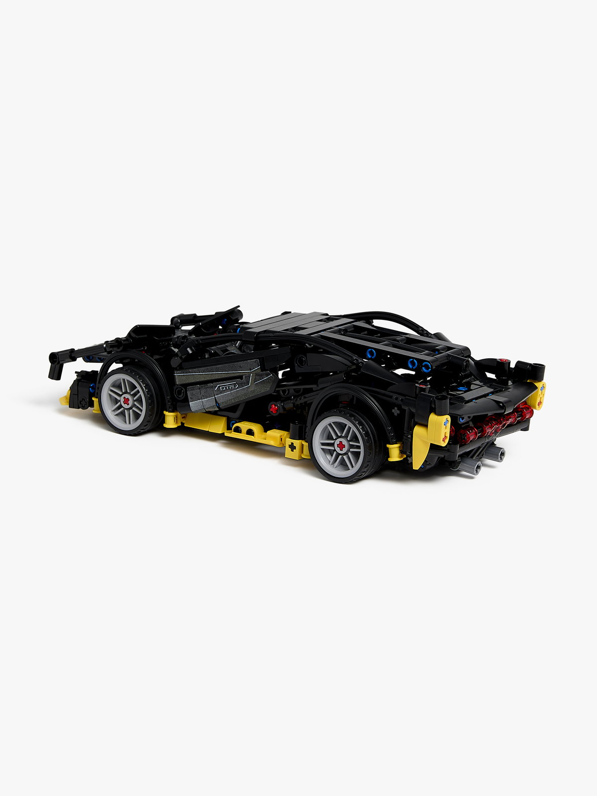 MX0524176-SUPERCAR-4244_2.jpg