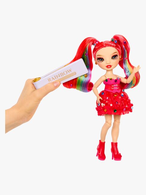 Rainbow High Be Dazzling Vivienne Rouge Motedukke Vivienne Rouge, Röd