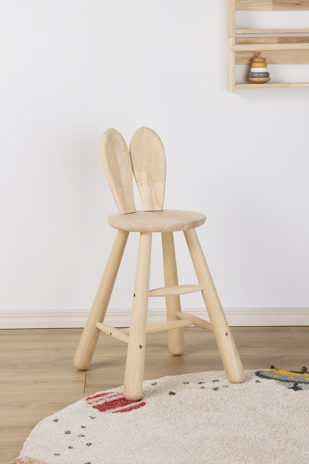 Minitude Kanin Juniorstol, Nature